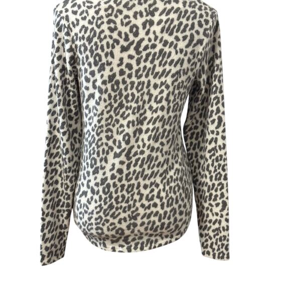 Socialite Womens Pullover Fuzzy Sweater White Leopard Print Long Sleeve S New - Picture 6 of 8
